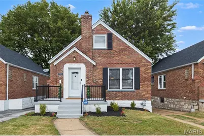 1739 Grape Avenue, Saint Louis, MO 63147 - Photo 1