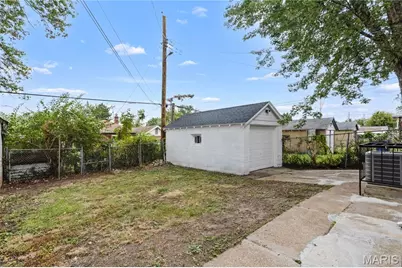 1739 Grape Avenue, Saint Louis, MO 63147 - Photo 35