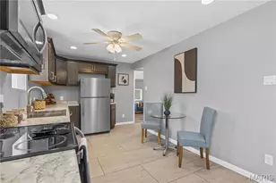 8746 Park Ln, Saint Louis, MO 63147 - Photo 13
