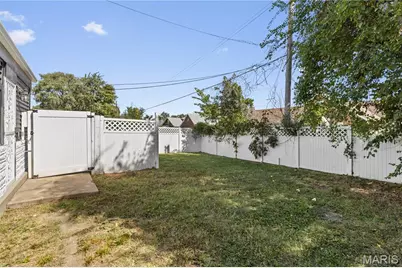 8746 Park Lane, Saint Louis, MO 63147 - Photo 37