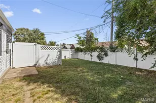 8746 Park Ln, Saint Louis, MO 63147 - Photo 37