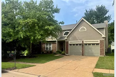 2811 Barrett Pines Lane, Des Peres, MO 63021 - Photo 1