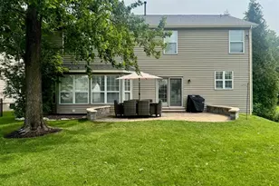 2811 Barrett Pines Ln, Des Peres, MO 63021 - Photo 15
