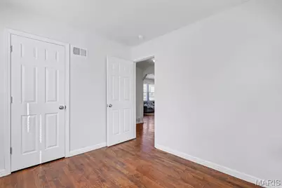 1326 Leroy Avenue, Normandy, MO 63133 - Photo 9