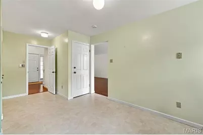 5319 N Kenrick Parke Drive, Shrewsbury, MO 63119 - Photo 15