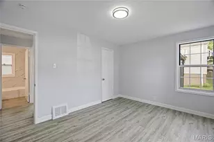10171 Newbold Dr, Saint Louis, MO 63137 - Photo 21