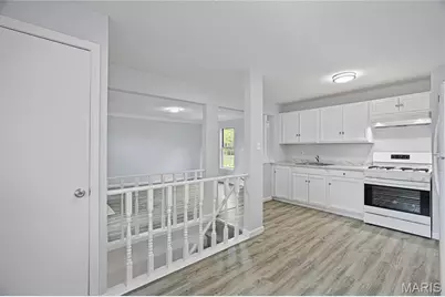 10171 Newbold Drive, Saint Louis, MO 63137 - Photo 11