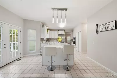 14901 Jockey Club Drive, Chesterfield, MO 63017 - Photo 7