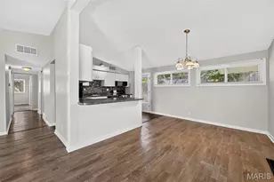 1722 Ridgewood Dr, Crestwood, MO 63126 - Photo 5