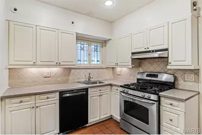 7570 Stanford Avenue, University City, MO 63130 - Photo 23