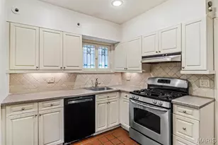 7570 Stanford Ave, University City, MO 63130 - Photo 23