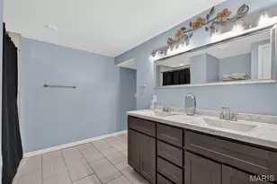 716 Fetlock Dr, Fenton, MO 63026 - Photo 17