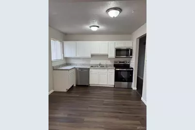 6113 Lake Paddock Drive, Florissant, MO 63033 - Photo 7
