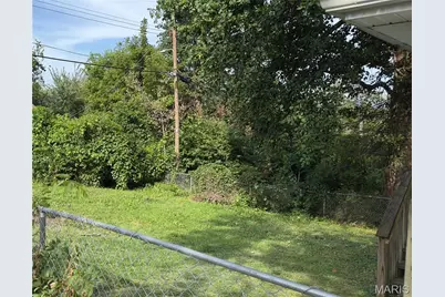 835 Elias Avenue, Saint Louis, MO 63147 - Photo 29