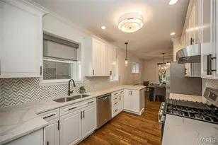 6946 Pershing Ave, University City, MO 63130 - Photo 15