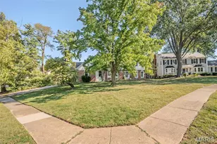 896 Twin Pine Dr, Des Peres, MO 63122 - Photo 39