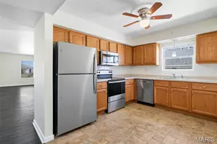 10017 Chardin Way, Saint Louis, MO 63128 - Photo 13