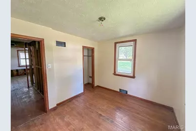1572 Farmview Avenue, Saint Louis, MO 63138 - Photo 3