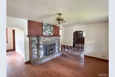1572 Farmview Avenue, Saint Louis, MO 63138 - Photo 5