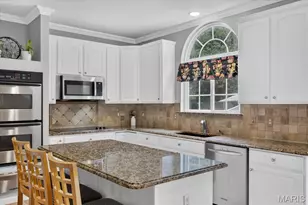 504 Stirling Pl Dr, Ballwin, MO 63021 - Photo 5
