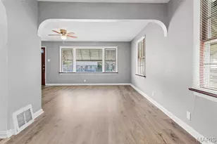 7839 Underhill Dr, Saint Louis, MO 63133 - Photo 9