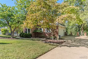727 Heatherstone Dr, High Ridge, MO 63049 - Photo 3