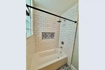 5425 Odell Street, Saint Louis, MO 63139 - Photo 5