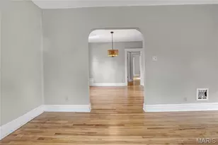 1248 Moorlands Dr, Saint Louis, MO 63117 - Photo 9