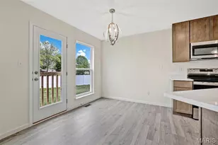155 Ripple Crk Dr, Lake Saint Louis, MO 63367 - Photo 7