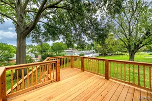 669 Bellsworth Dr, Saint Louis, MO 63125 - Photo 25