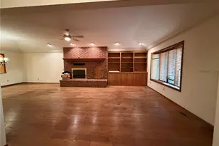 154 Manors Dr, Lebanon, MO 65536 - Photo 5