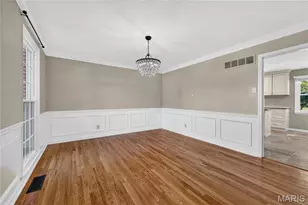 12120 Hibler Dr, Creve Coeur, MO 63141 - Photo 7