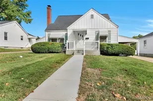 1022 Pike St, Saint Charles, MO 63301 - Photo 3