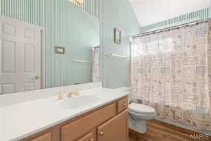 7463 Woodlawn Colonial Ln, Saint Louis, MO 63119 - Photo 21