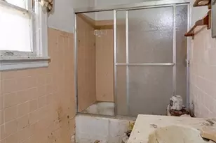 9739 McDowell Pl, Saint Louis, MO 63114 - Photo 11