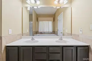 1615 Wainscott Ct, O'Fallon, MO 63366 - Photo 17