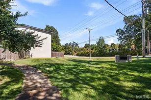 10421 Briarbend Dr Dr, Saint Louis, MO 63146 - Photo 25