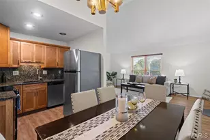 10421 Briarbend Dr Dr, Saint Louis, MO 63146 - Photo 11