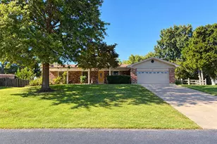 357 Beaver Lake Dr, Saint Charles, MO 63303 - Photo 1