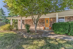 357 Beaver Lake Dr, Saint Charles, MO 63303 - Photo 3