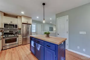 6819 Turnesa Ln, Oakville, MO 63129 - Photo 15