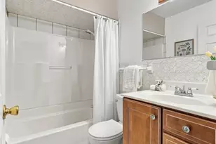 422 Barron Ln, Webster Groves, MO 63119 - Photo 15