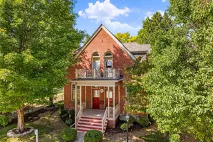 711 N 5th St, Saint Charles, MO 63301 - Photo 5