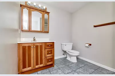 9139 E Milton Avenue, Saint Louis, MO 63114 - Photo 27