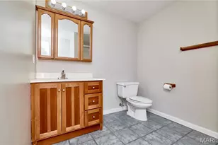 9139 E Milton Ave, Saint Louis, MO 63114 - Photo 27