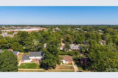 742 Agean Way, Ballwin, MO 63011 - Photo 7