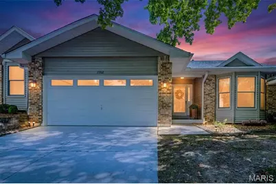 2902 Oakmont Drive #18B, Saint Charles, MO 63301 - Photo 1