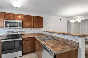 9740 Bexley Station Dr, Affton, MO 63123 - Photo 11