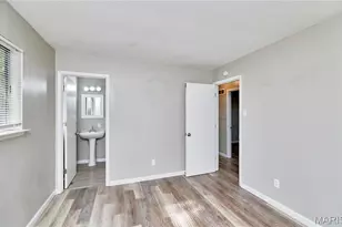20 Ville Teresa Ct, Hazelwood, MO 63042 - Photo 17