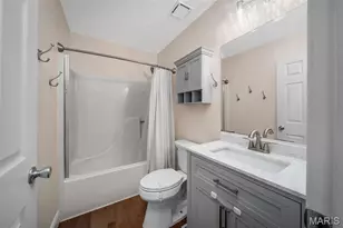 11 Mallard Pointe Dr, O'Fallon, MO 63368 - Photo 17
